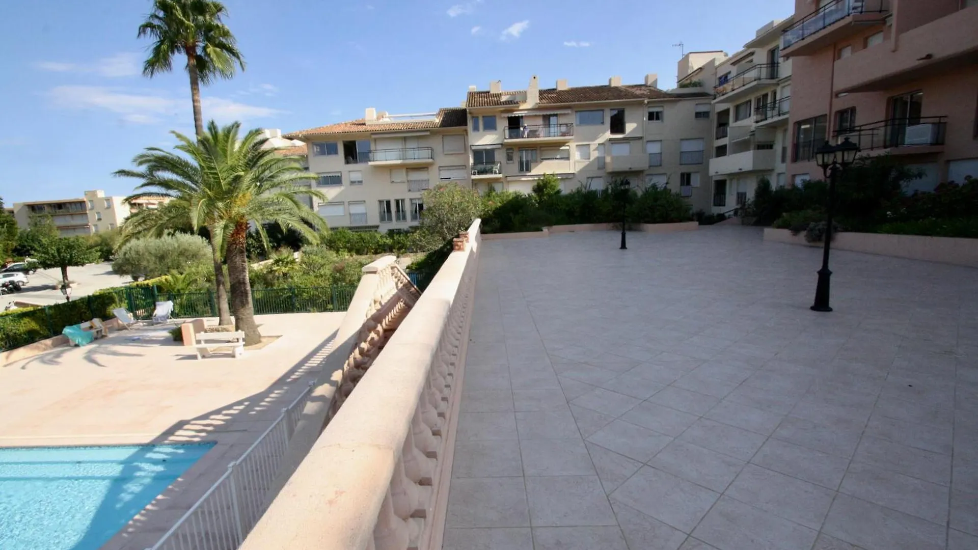 Bellevue Héraclée Saint-Tropez 0*,